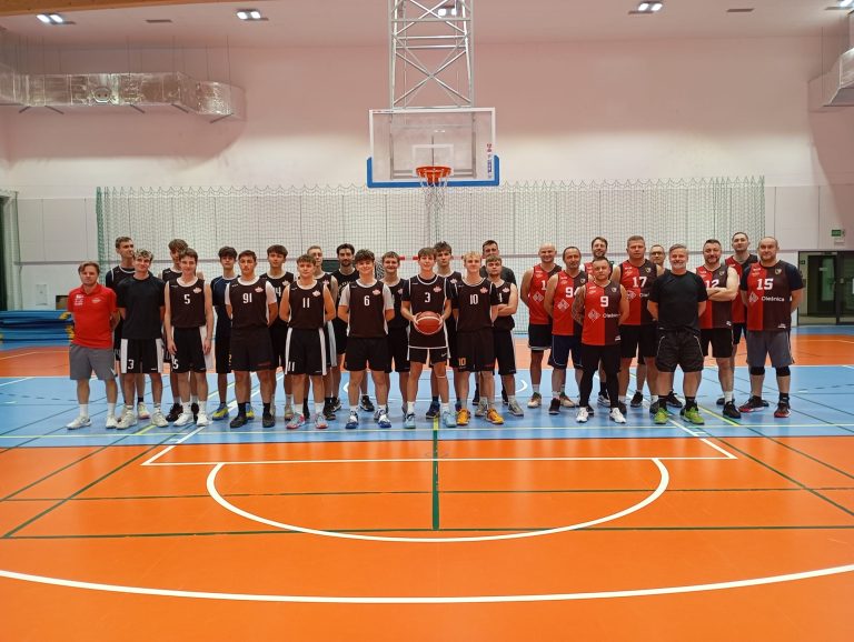 OJCOWIE VS. SYNOWIE: MECZ, KTÓREGO NIE MOGŁO ZABRAKNĄĆ